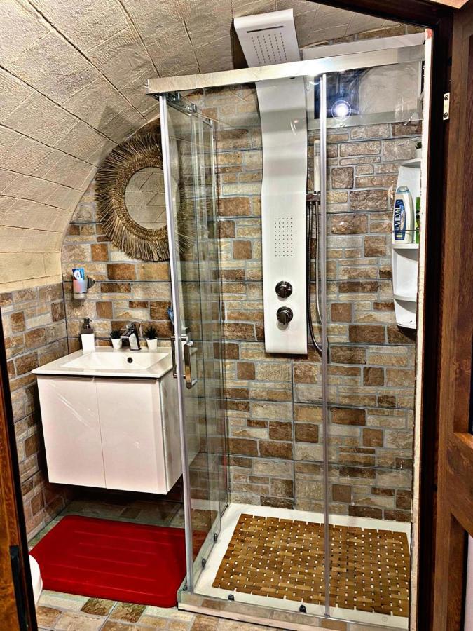 Luxury Borgo Antico Lägenhet Bari Exteriör bild
