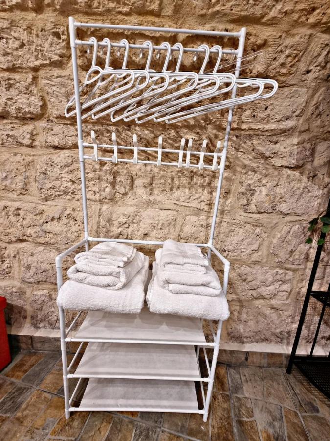 Luxury Borgo Antico Lägenhet Bari Exteriör bild