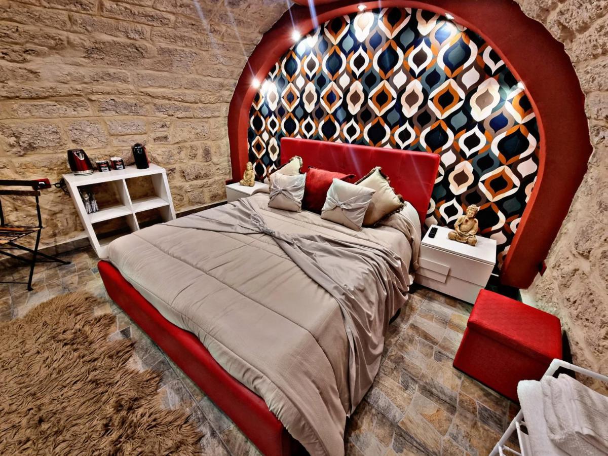Luxury Borgo Antico Lägenhet Bari Exteriör bild